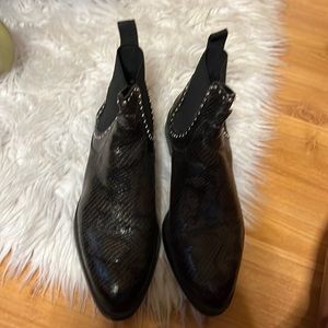 Army green/ black boots